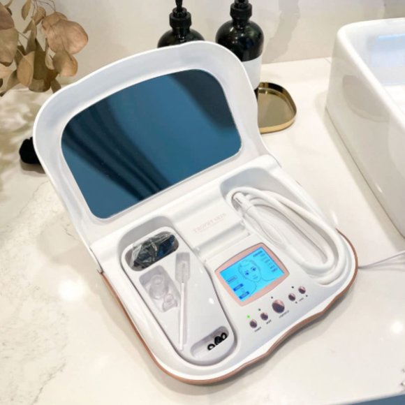 Trophy Skin Microderm MD Professional Microdermabrasion- Gift for YOU! - Picture 4 of 4